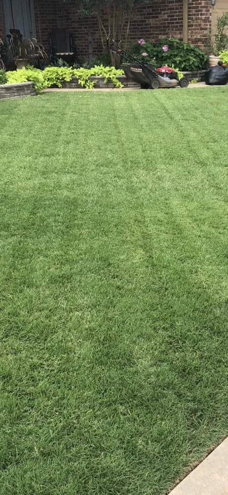 Trusted garden landscaping in Yukon, OK - Elkins Lawncare and Landscape