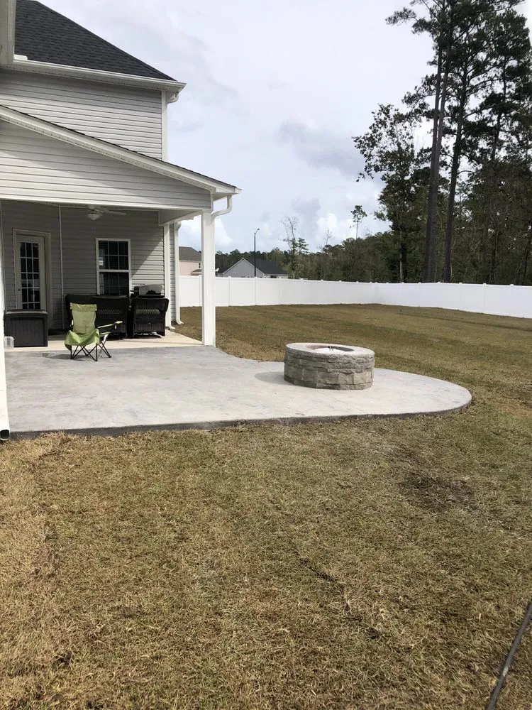 Affordable residential landscaping in New Bern, NC by Elks Lawn Care & Landscaping
