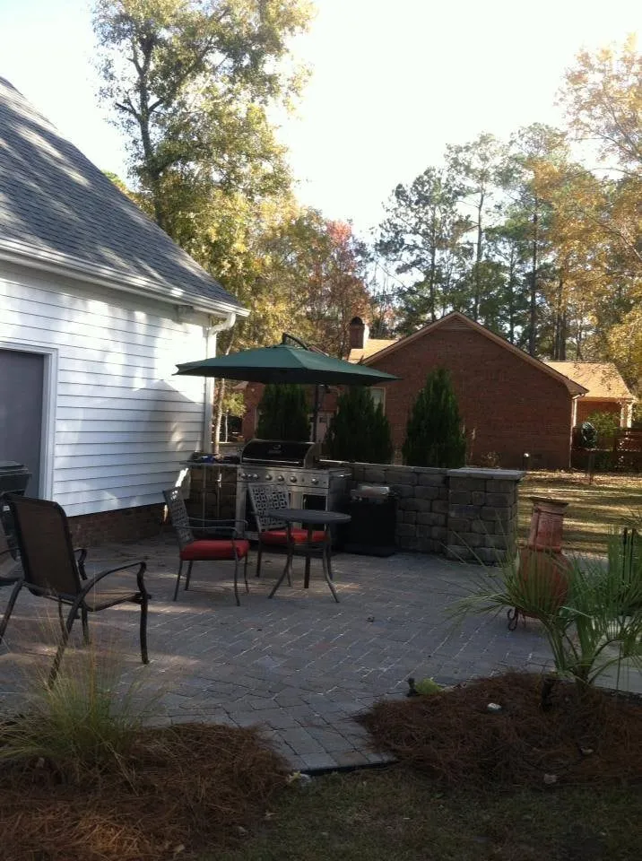Local yard cleanup service in New Bern, NC by Elks Lawn Care & Landscaping