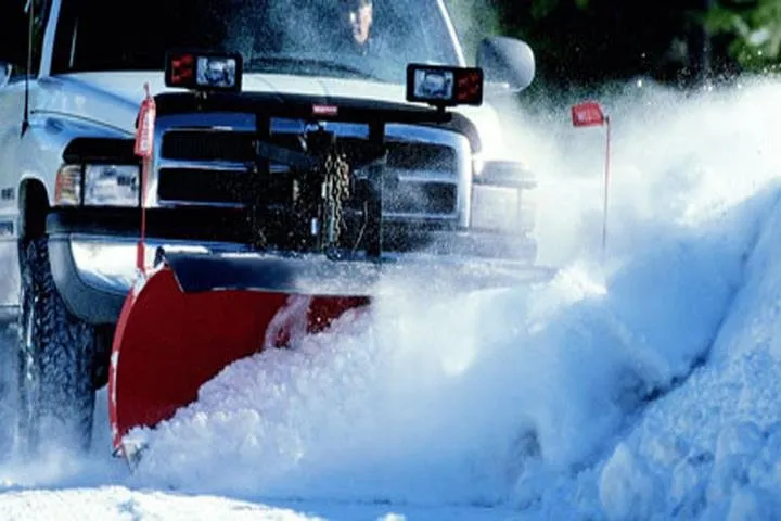 Custom yard maintenance in Hobart, IN by Ellenbergers Maintenance Service