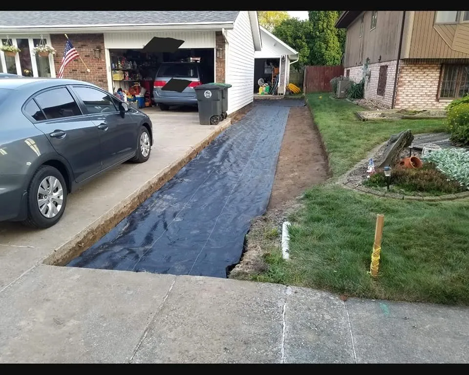 Professional yard cleanup service experts serving Hobart, IN - Ellenbergers Maintenance Service