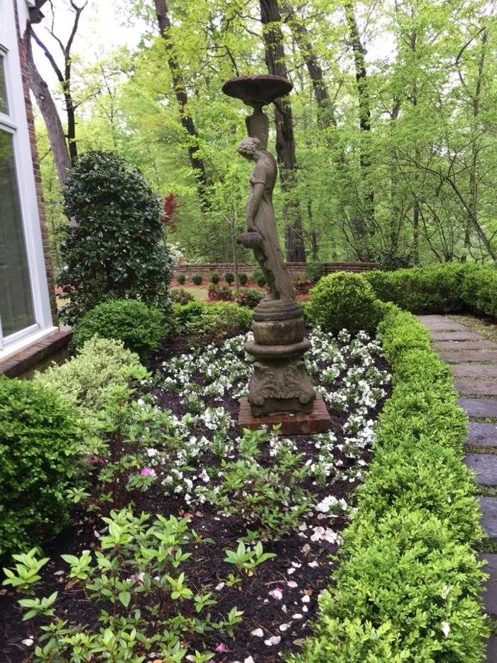 Expert yard maintenance with custom design in Bartlett, TN by Ellington Landscape Design