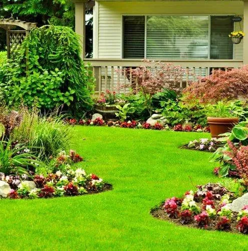 Local garden landscaping in Doniphan, MO by Elliots Lawn Care