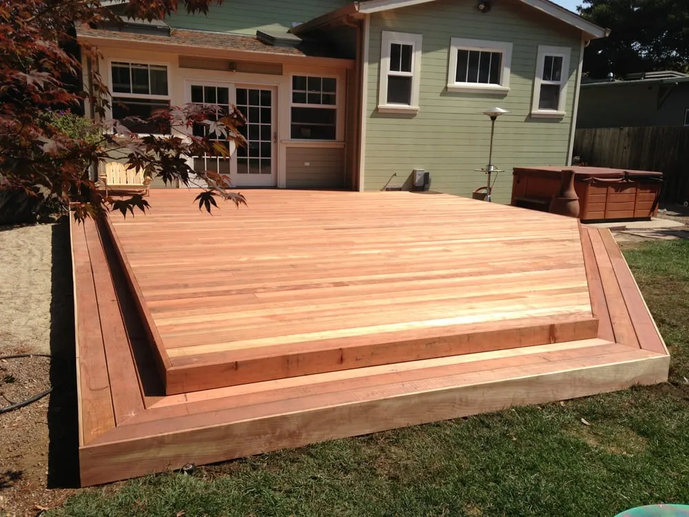 Professional lawn care service experts serving Fairfax, CA - Elliott Land Management