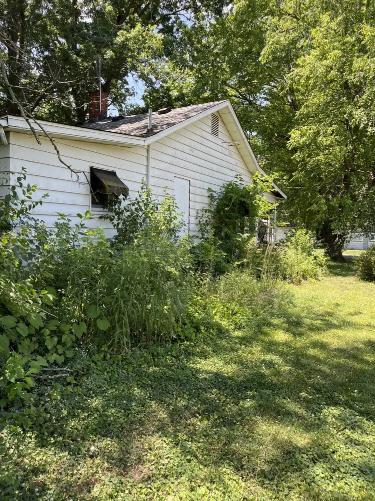 Expert lawn mowing service for homes across Taylorville, IL - Elliott Lawn Care