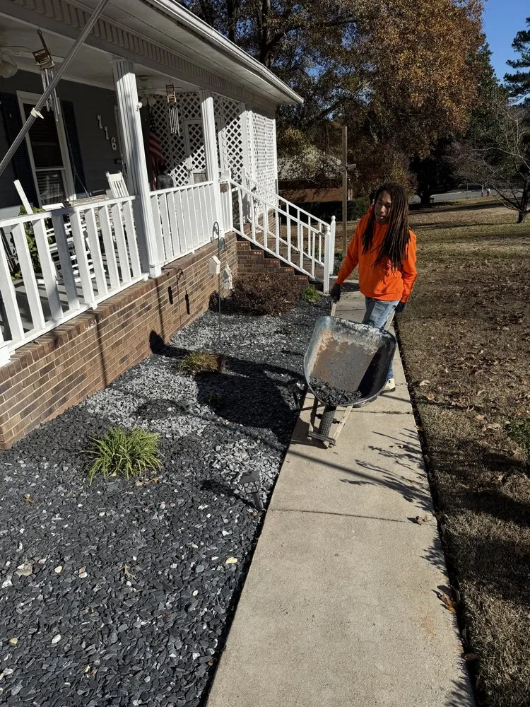 Affordable residential landscaping in Warner Robins, GA by Elliott Xtreme Services