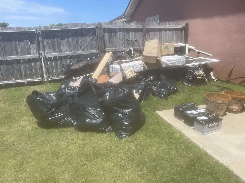 Professional residential landscaping for homes in Warner Robins, GA by Elliott Xtreme Services