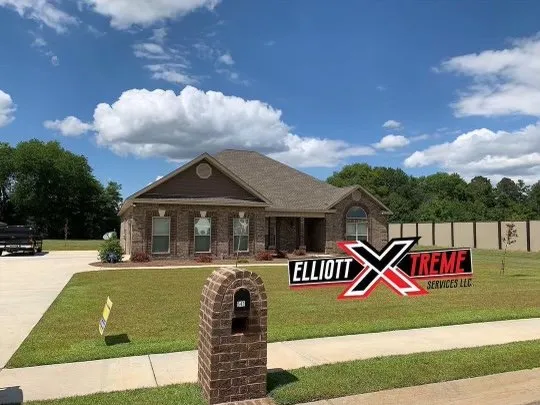 Affordable landscaping services in Warner Robins, GA by Elliott Xtreme Services