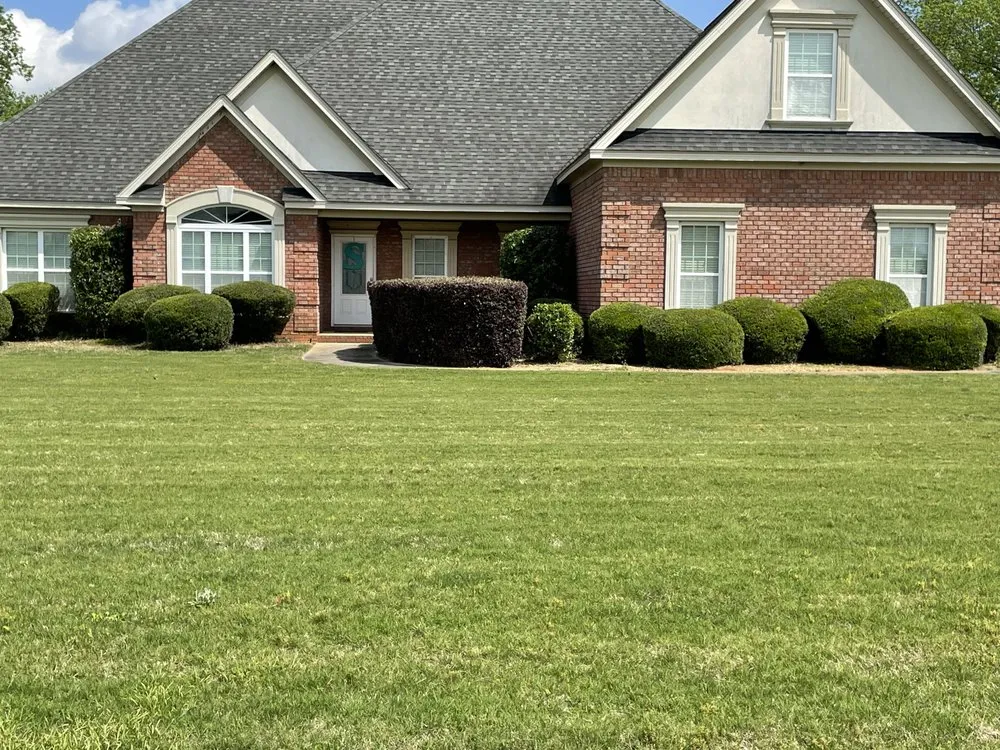 Custom landscape design for beautiful yards across Warner Robins, GA - Elliott Xtreme Services