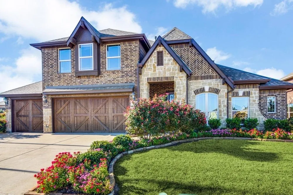 Local lawn care service in Fair Oaks Ranch, TX by Elliott’s Curb Appeal