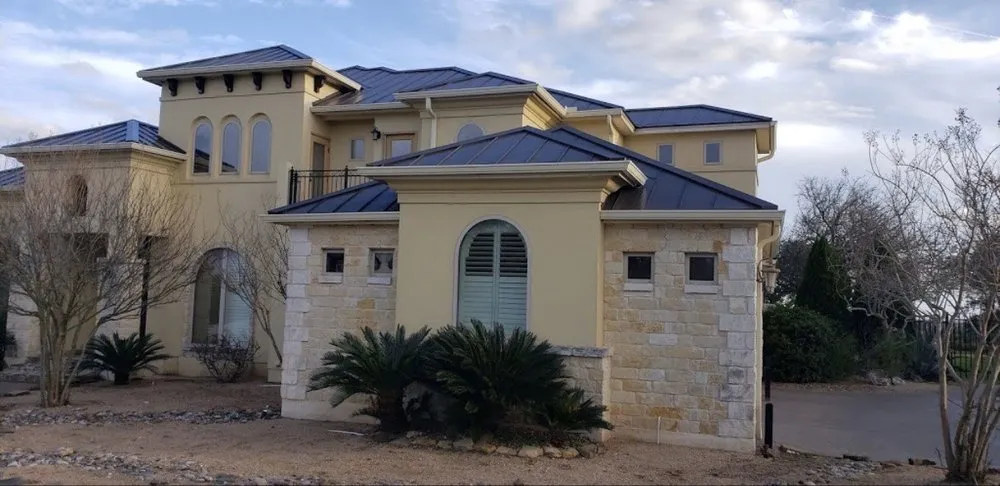 Expert residential landscaping experts serving Fair Oaks Ranch, TX - Elliott’s Curb Appeal