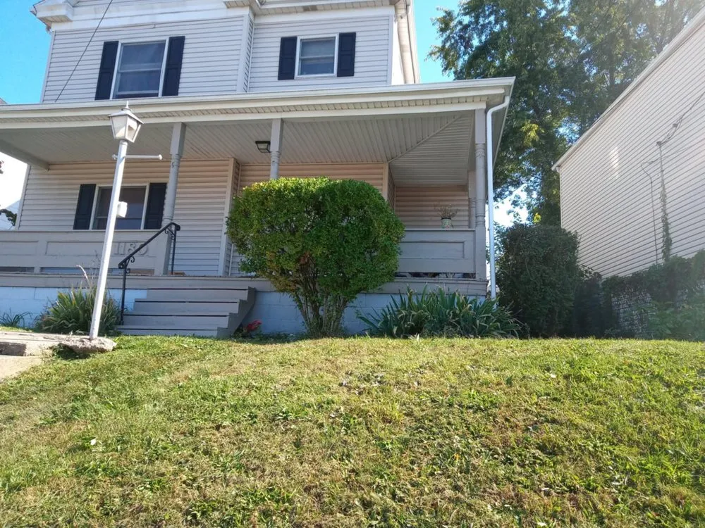 Affordable lawn mowing service in Claysville, PA - Elliott's Lawn Care