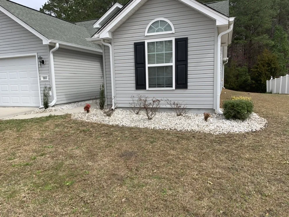 Trusted outdoor landscaping experts serving Galivants Ferry, SC - Elliott’s Lawn Care