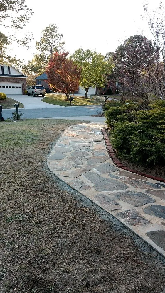 Professional yard maintenance experts serving Goldsboro, NC - Elliott's Lawn care