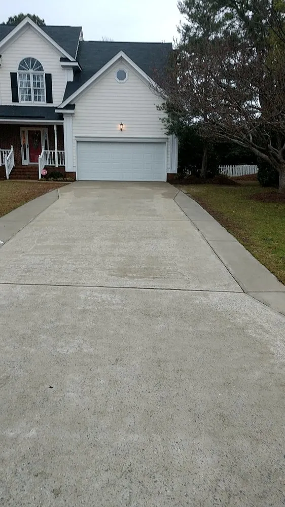 Reliable landscape design in Goldsboro, NC by Elliott's Lawn care