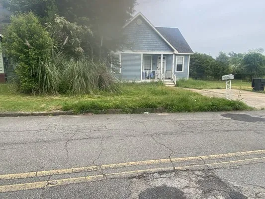 Elliotts Lawn Solution Logo