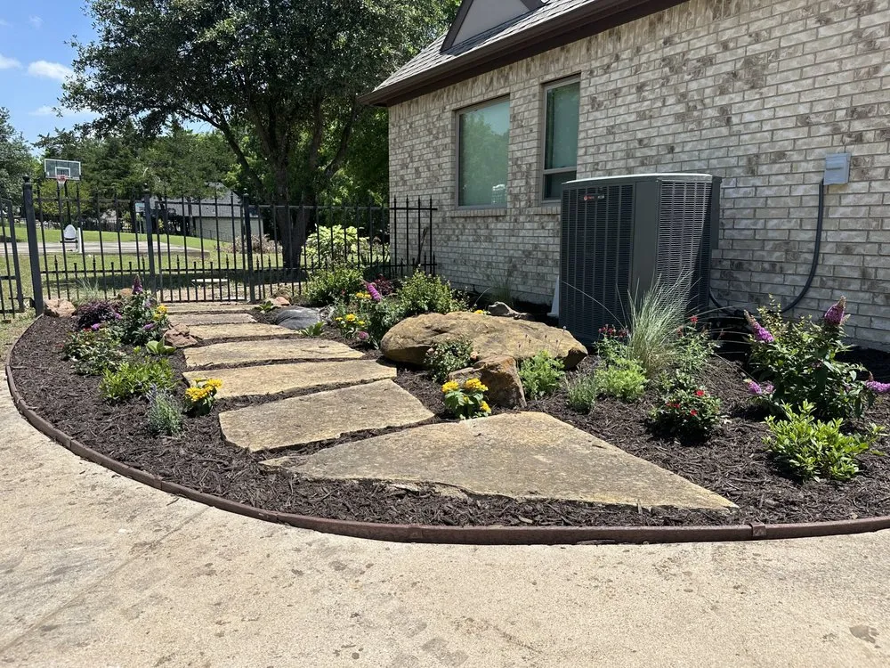 Affordable garden landscaping in Waxahachie, TX by Ellis County Landscapes