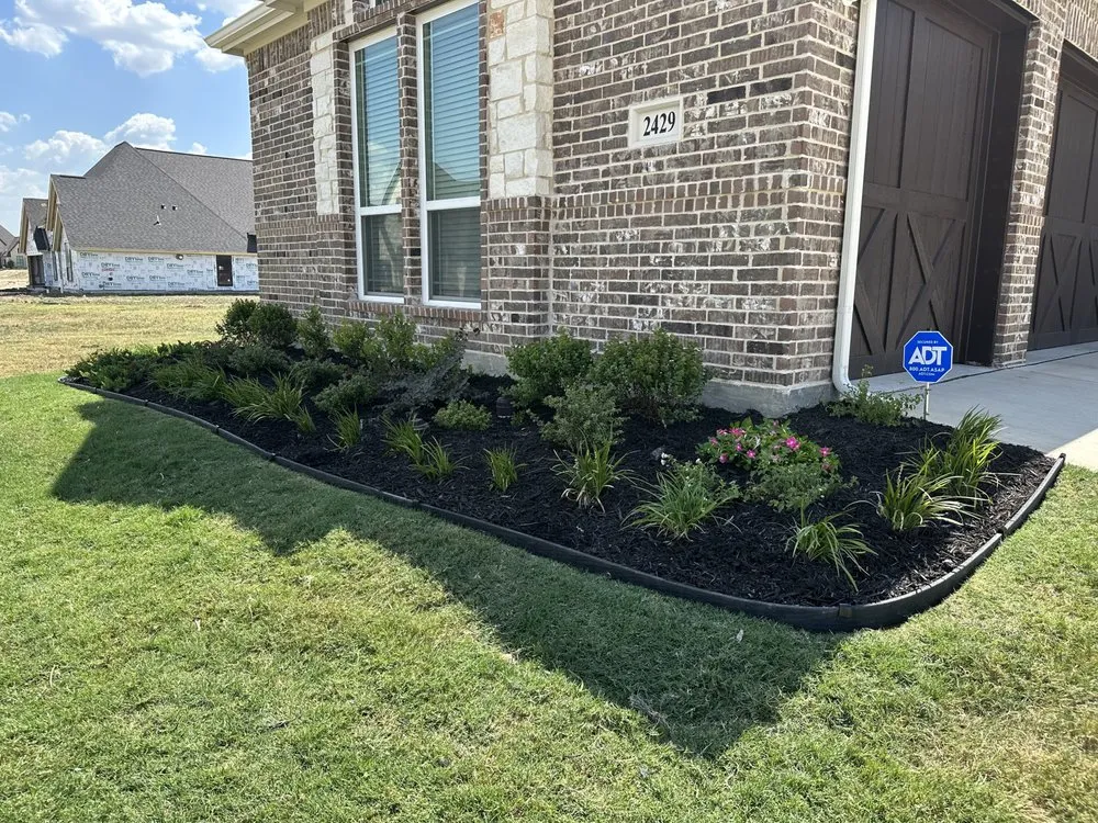 Expert landscape installation for residential properties in Waxahachie, TX by Ellis County Landscapes
