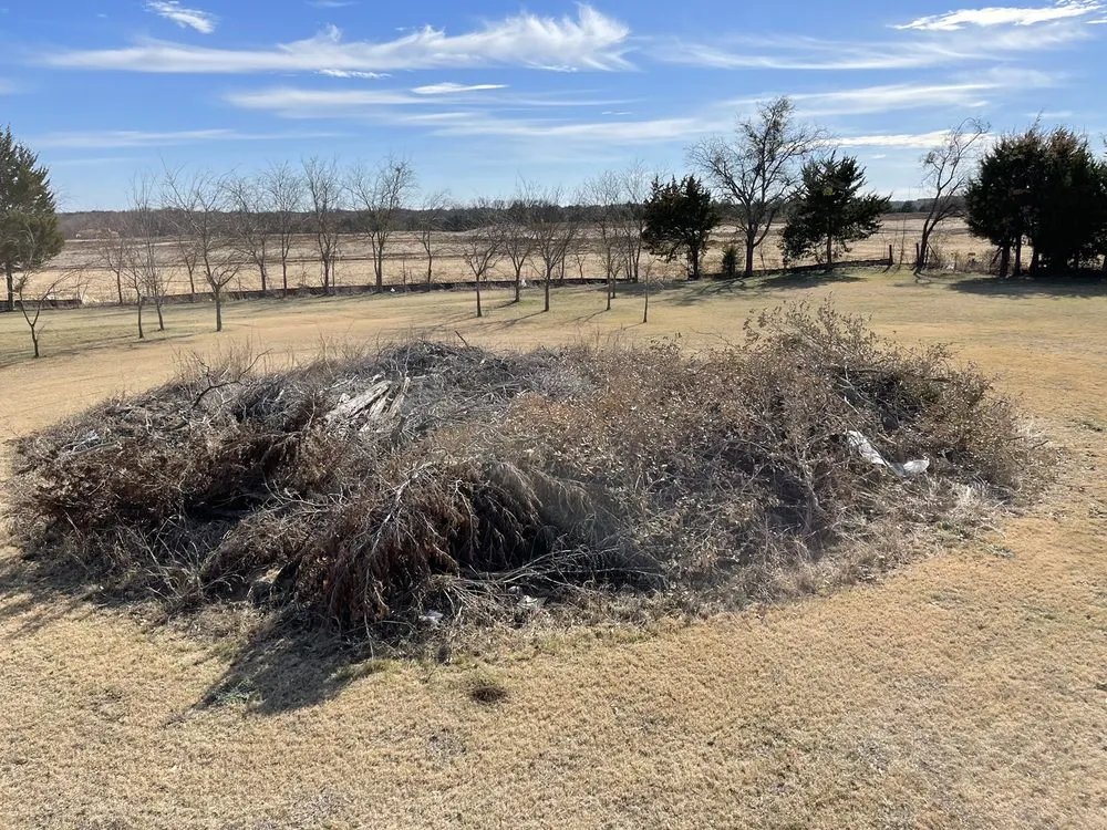 Affordable outdoor landscaping for beautiful yards across Waxahachie, TX - Ellis County Lawn & Landscape