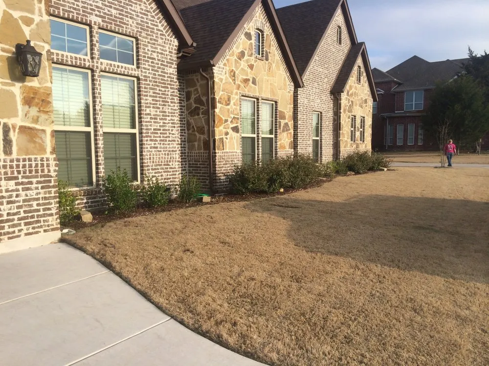 Expert yard cleanup service for homes across Waxahachie, TX - Ellis County Lawn & Landscape