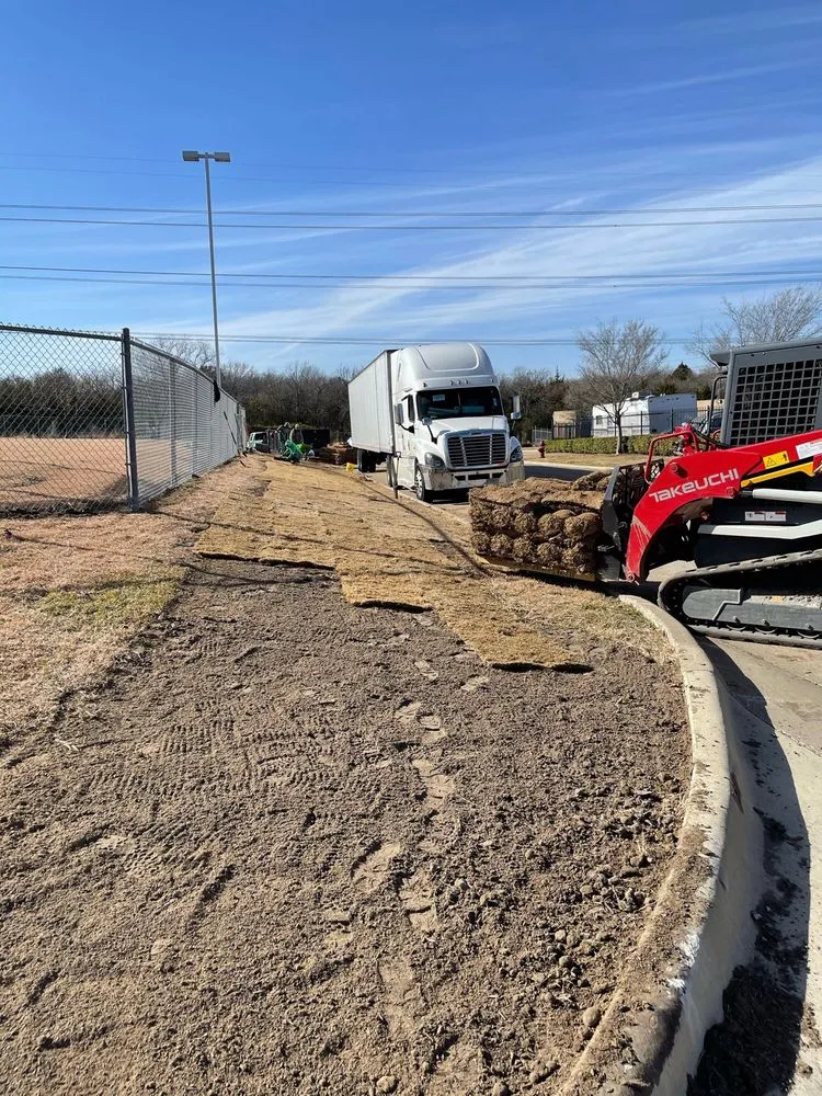 Top-rated residential landscaping in Waxahachie, TX by Ellis County Lawn & Landscape