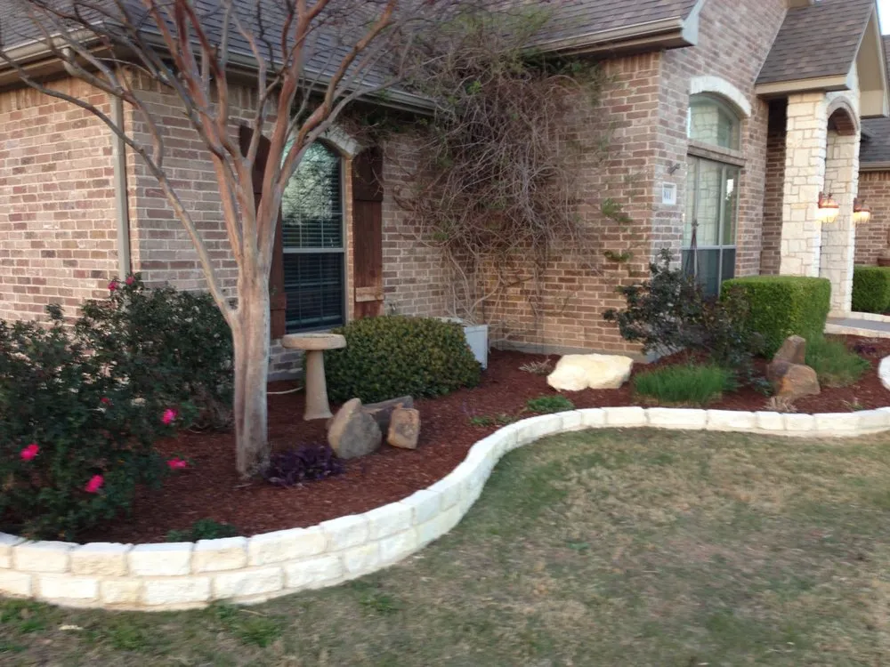 Custom landscaping services in Waxahachie, TX by Ellis County Lawn & Landscape