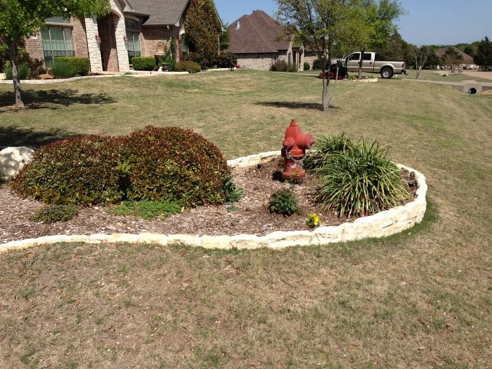 Affordable landscape design in Waxahachie, TX by Ellis County Lawn & Landscape