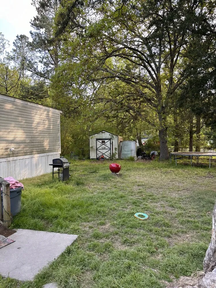 Reliable yard maintenance in Pittsboro, NC - Ellis landscaping