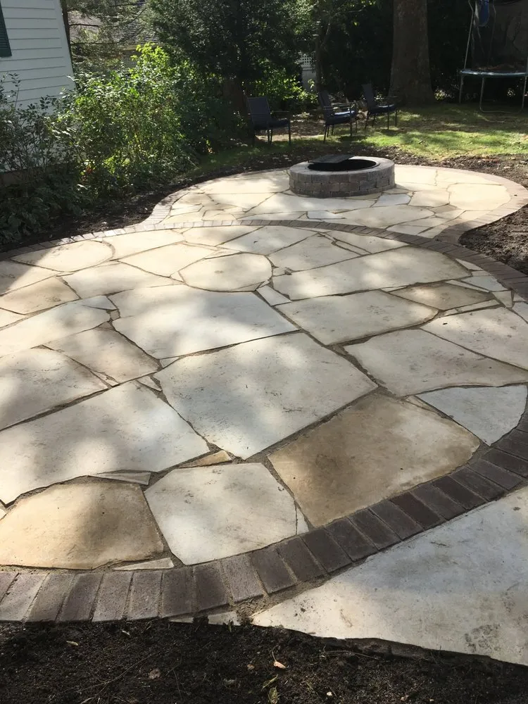 Top-rated residential landscaping in Caledonia, IL - Ellsworth Nursery