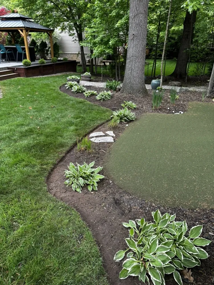 Reliable garden landscaping experts serving South Lyon, MI - Ellwoods Property Management
