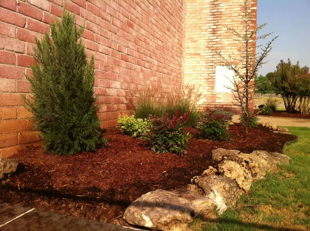 Trusted outdoor landscaping in Tulsa, OK by Elm Creek Landscape and Design