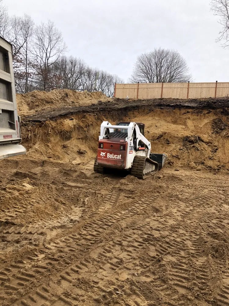 Custom yard maintenance in Bayport, NY - ELM Excavating