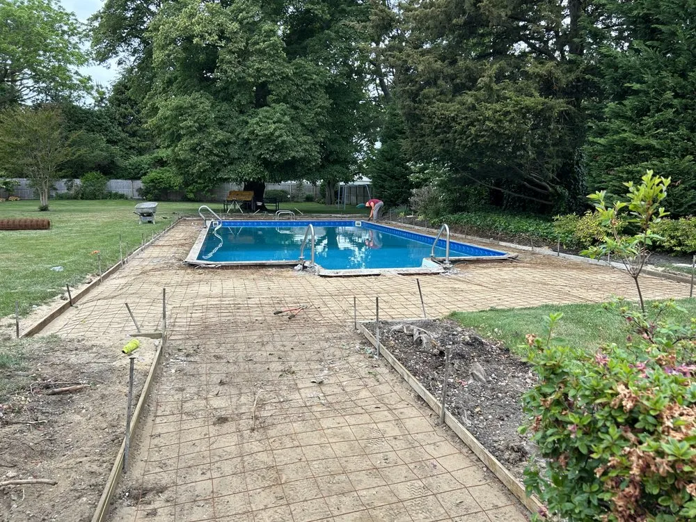 Local outdoor landscaping experts serving Bayport, NY - ELM Excavating