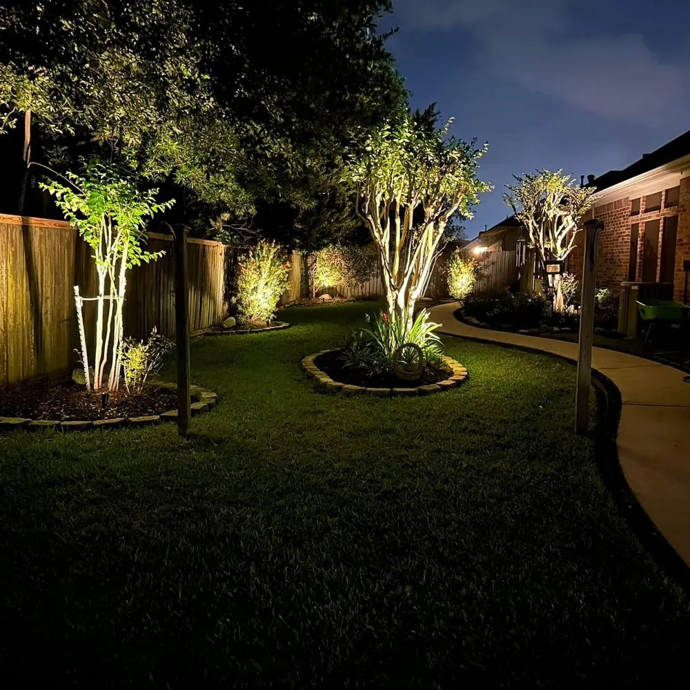 Custom outdoor landscaping experts serving Beaumont, TX - ELM Lanscaping Services