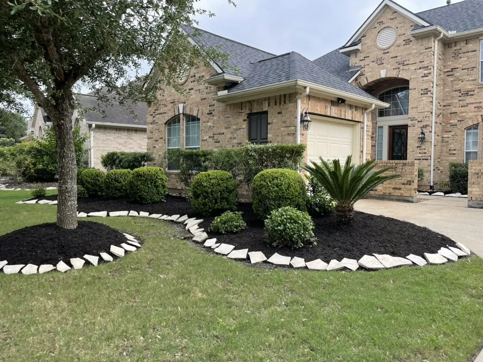 Reliable landscaping services experts serving Beaumont, TX - ELM Lanscaping Services