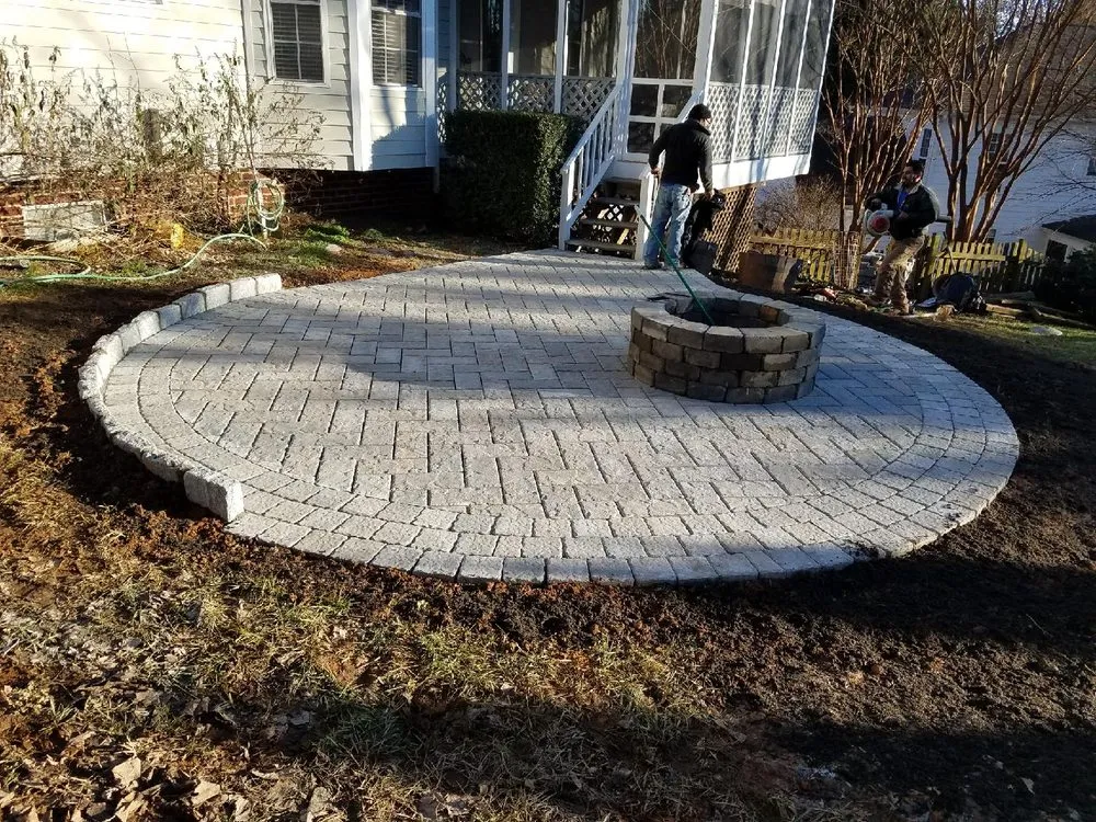 Custom lawn care service in Manassas, VA - Elmer&DimasDesigns