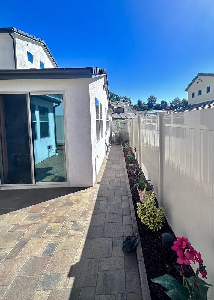 Affordable lawn mowing service in Vista, CA by ELMT Landscape