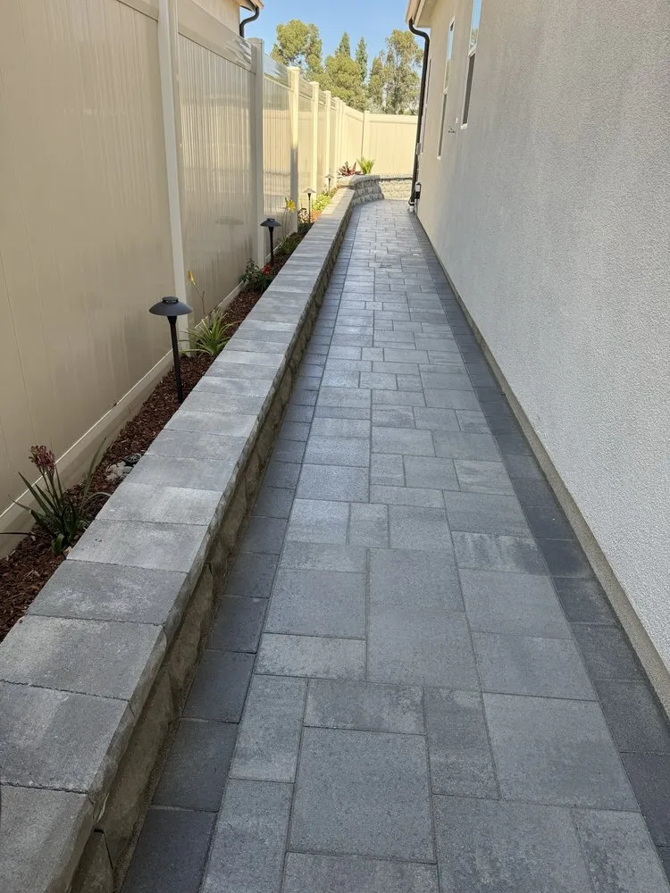 Top-rated lawn care service for residential properties in Vista, CA by ELMT Landscape