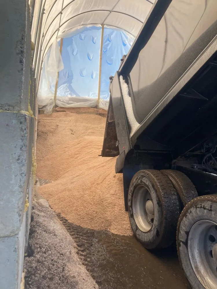 Custom garden landscaping experts serving West Hartford, CT - Elmwood Bark and Stone