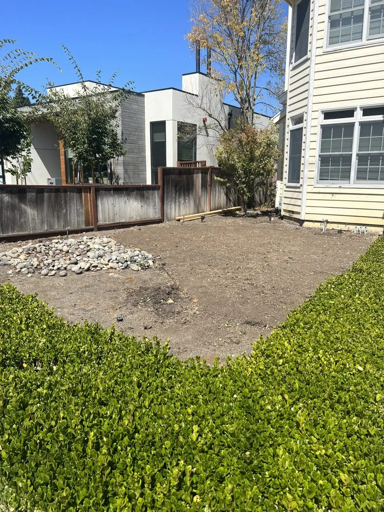 Affordable yard cleanup service with custom design across Redwood City, CA - Eloy's Gardening Service