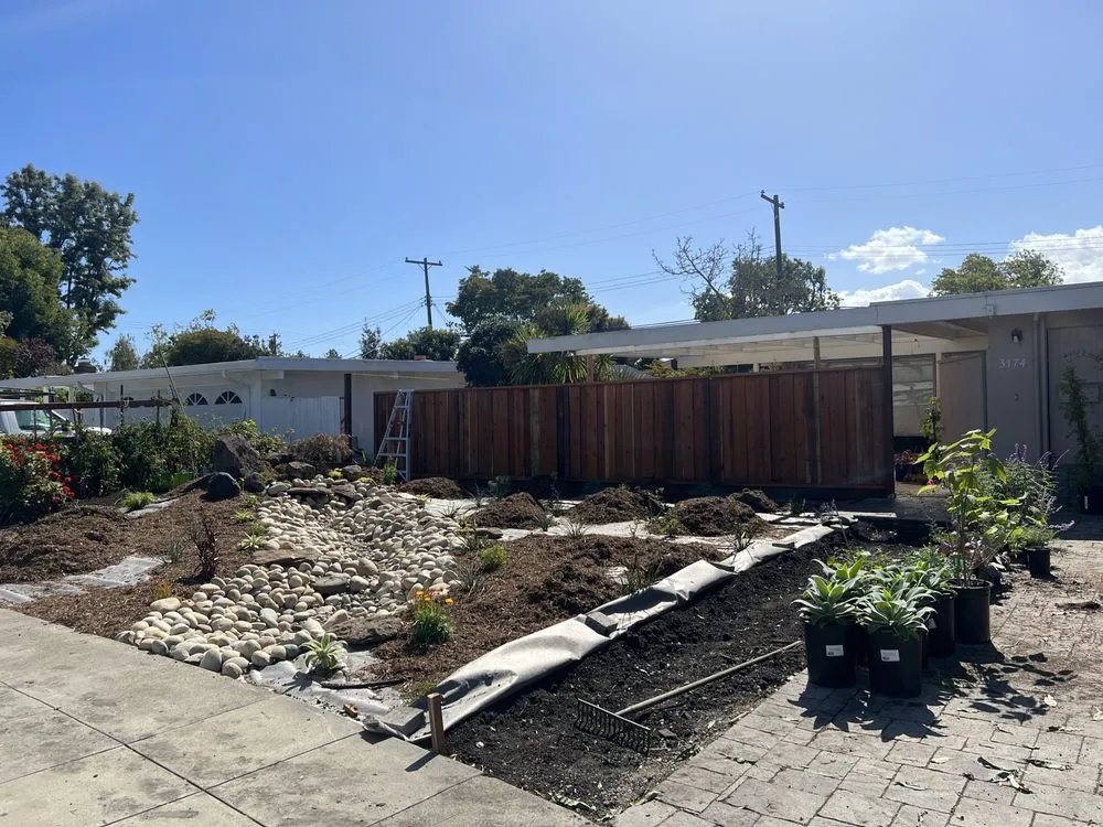 Top-rated yard maintenance in Redwood City, CA by Eloy's Gardening Service