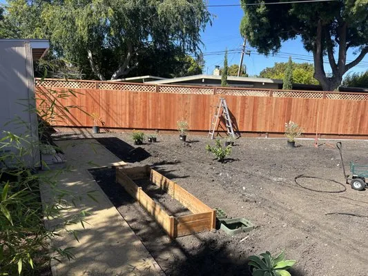 Eloy's Gardening Service Logo