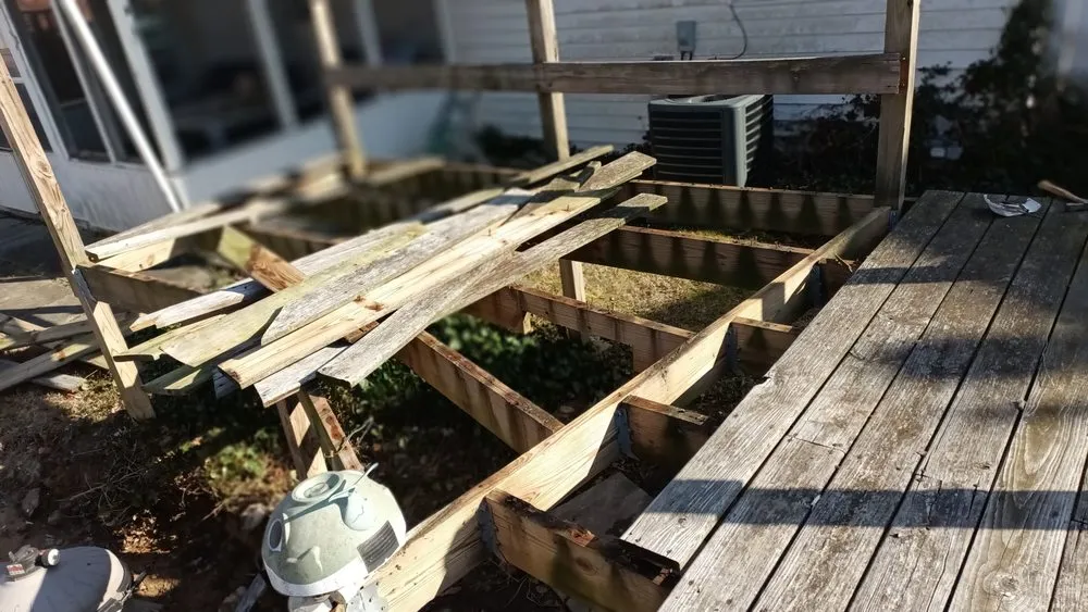 Affordable yard maintenance for year-round maintenance across Douglassville, PA - Elpatron Lawncare