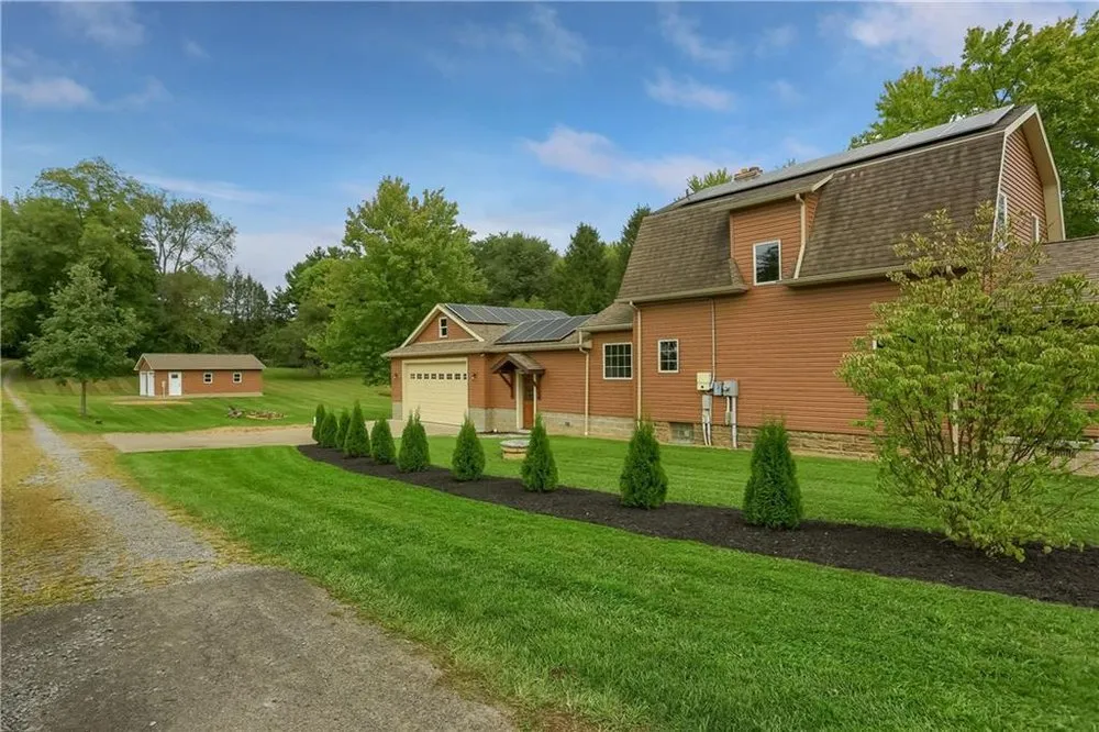 Trusted yard maintenance in Butler, PA - El's Lawn Service