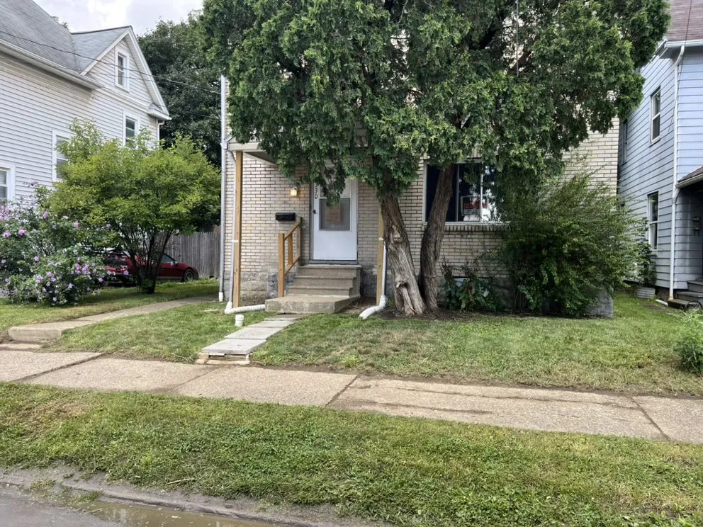 Custom landscape installation for homes in Butler, PA by El's Lawn Service