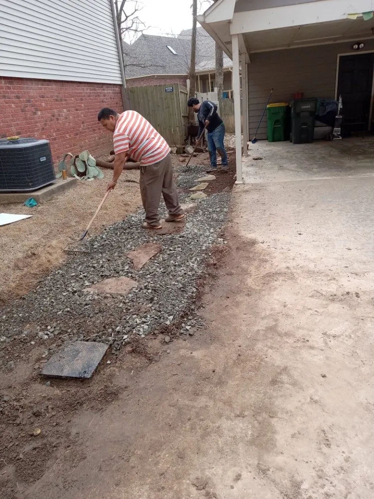 Custom landscaping services experts serving Little Rock, AR - Els Lawn Service