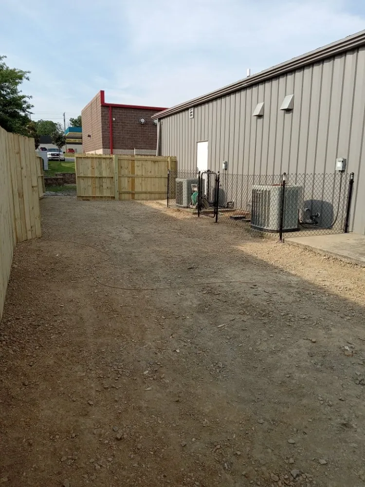 Custom yard maintenance for homes in Little Rock, AR by Els Lawn Service