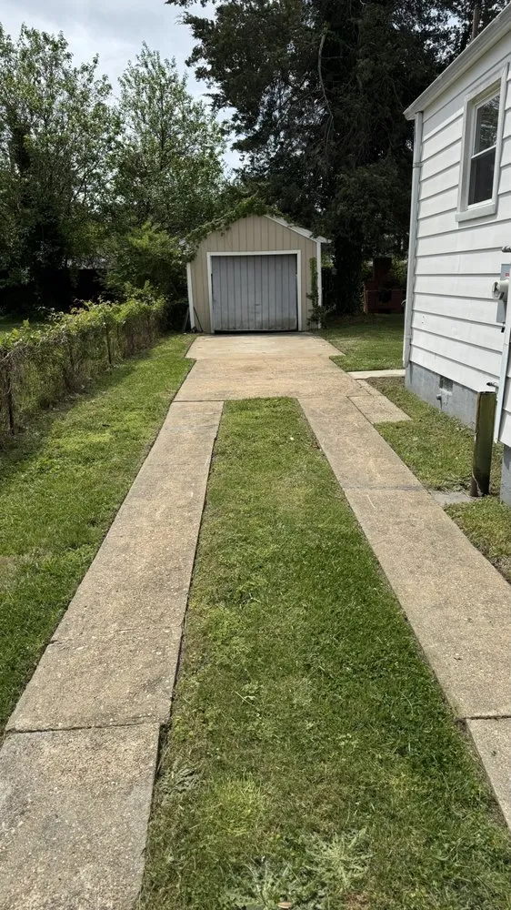 Local lawn care service experts serving Virginia Beach, VA - ELTD Landscapes