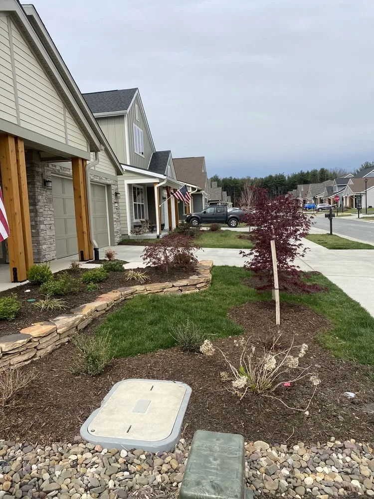 Custom lawn care service experts serving Winchester, VA - Elvira Landscaping