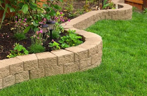 Custom lawn care service experts serving Newport, MI - Elvita